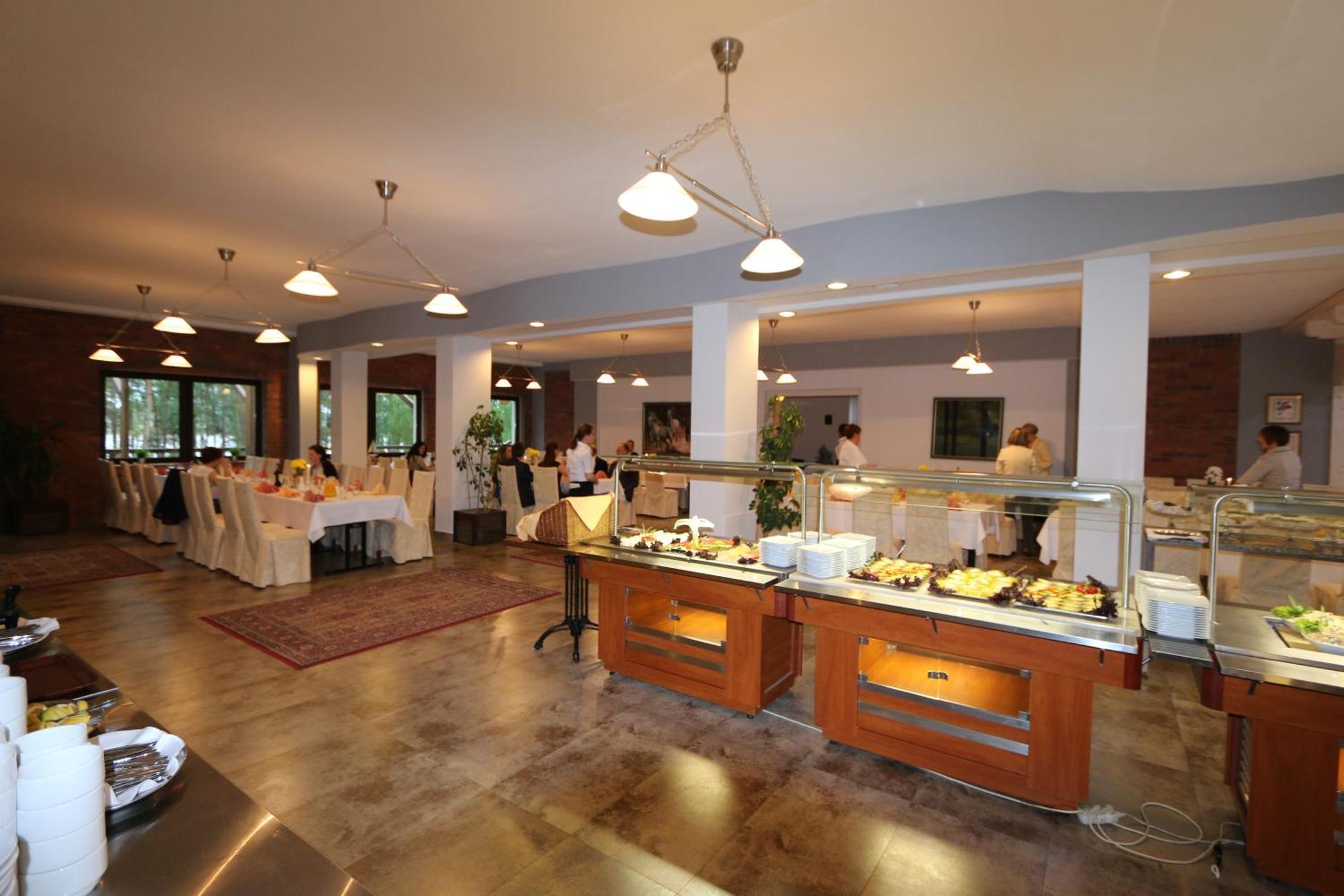 Cztery Wiatry Aparthotel Korytnica  Esterno foto