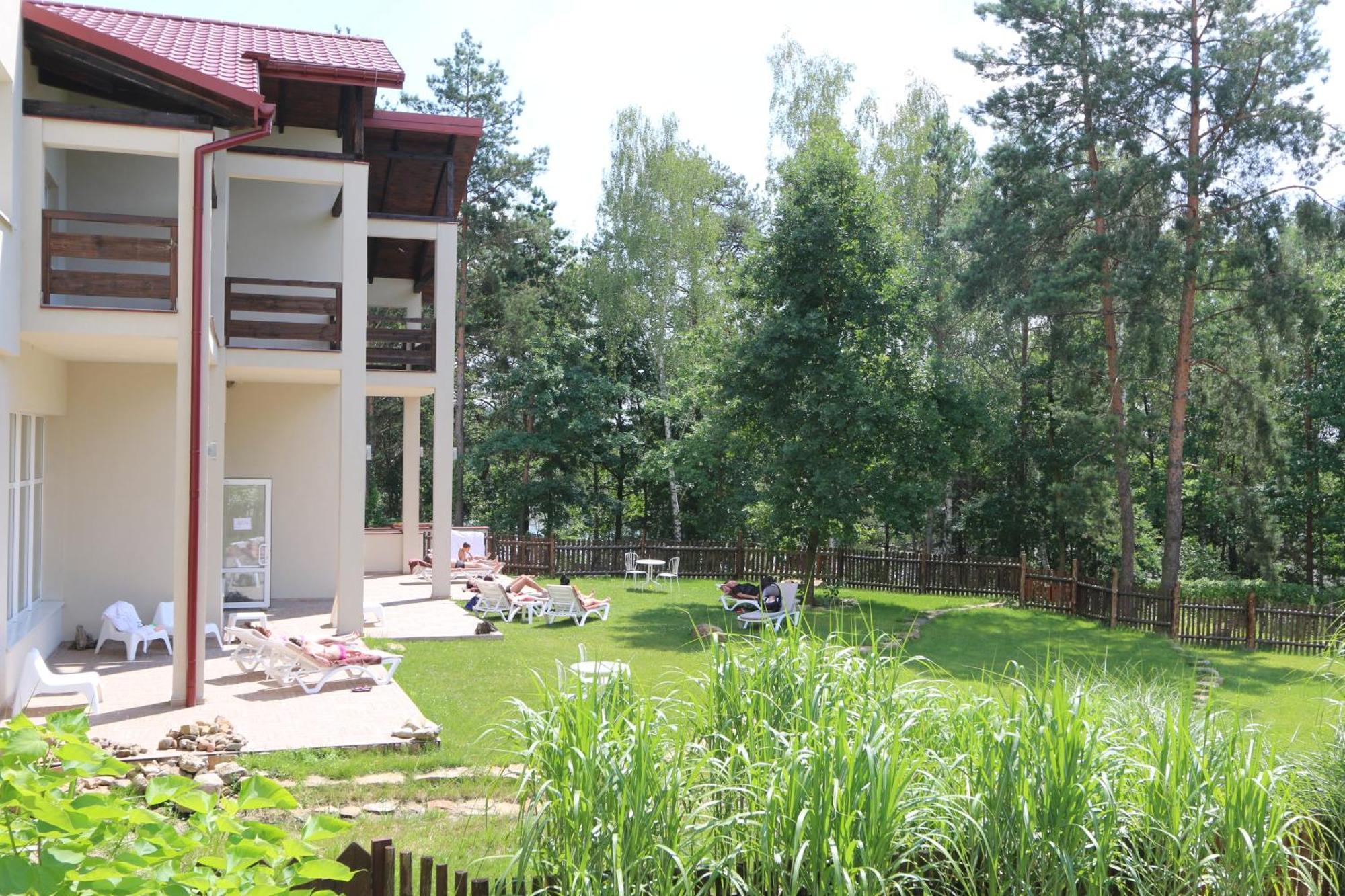 Cztery Wiatry Aparthotel Korytnica  Esterno foto